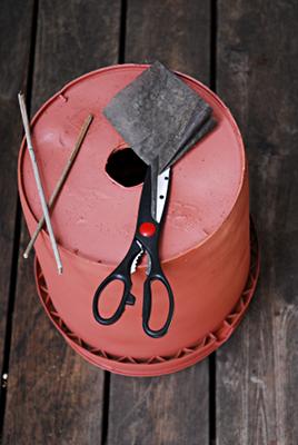 Cutting a slit in the fabric